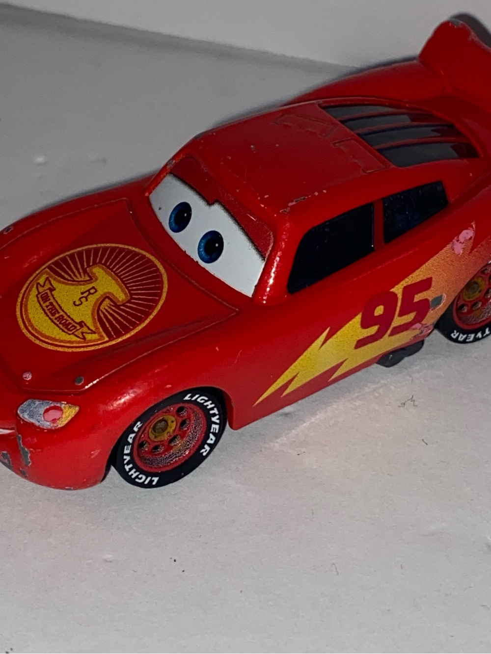 Disney Pixar Cars Road Trip Lightning McQueen On The Road Metal Series 2023